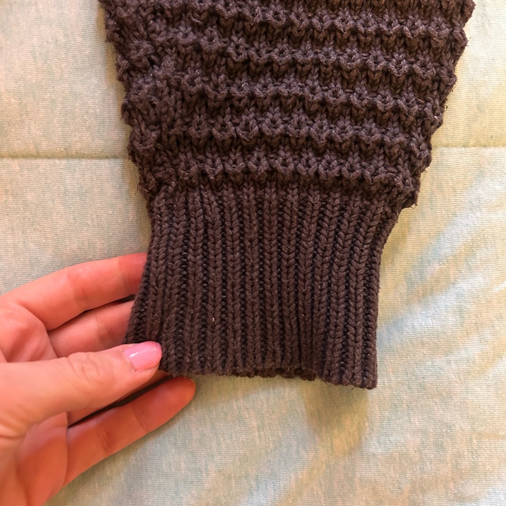 Universal Thread Textured Charcoal Sweater - Picture 4 of 4